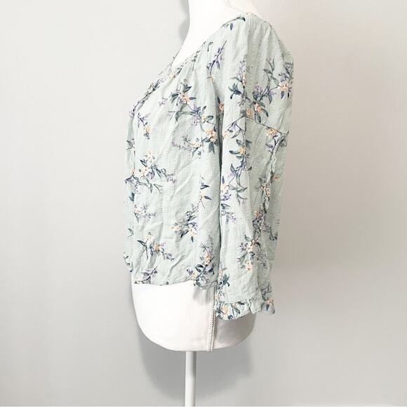 American Eagle blue floral poet top bell sleeves size medium coquette boho chic - Picture 5 of 10